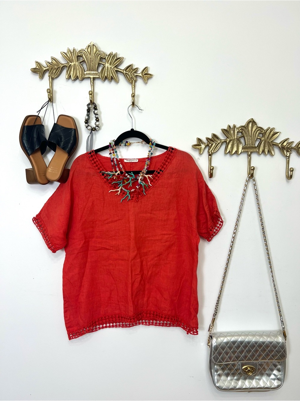 Vermillion red 100% Linen Crochet-Trim Short Sleeve Top M ptp 22.5” l 24”